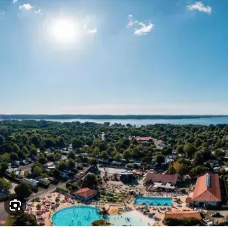 Mobil 8 Personnes مكان تخييم Gastes